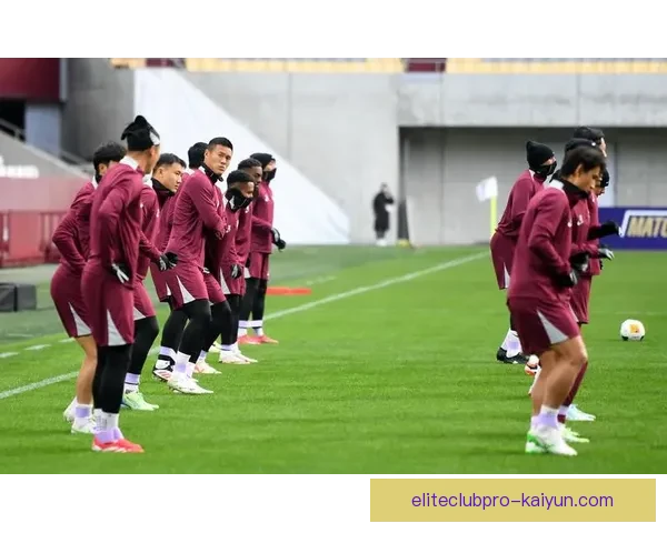 上海海港亚冠表现令人关注，球队状态持续提升，期待在小组赛中取得佳绩。