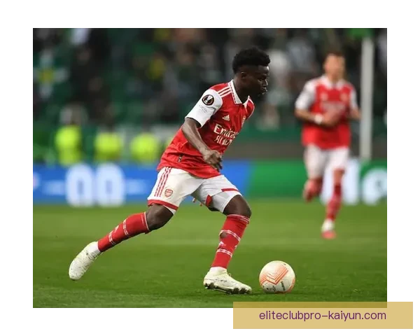 萨卡的无球跑动与接球状态持续提升，成为阿森纳进攻中不可或缺的关键因素