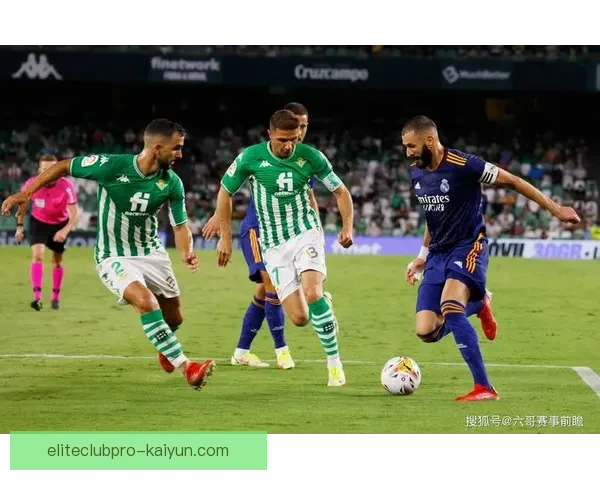 阿拉维斯主帅风格分析：球队表现稳健，战术执行力提升显著